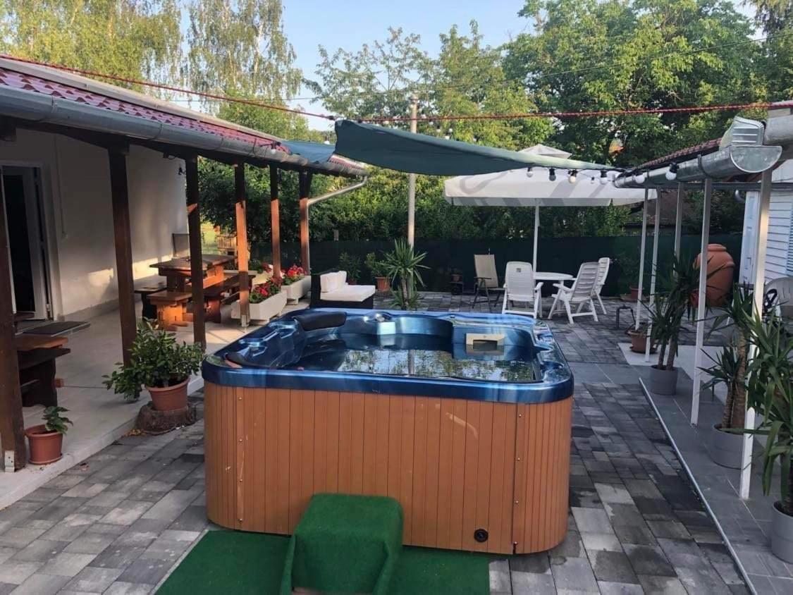 Orfű Klara Apartmanhaz מראה חיצוני תמונה